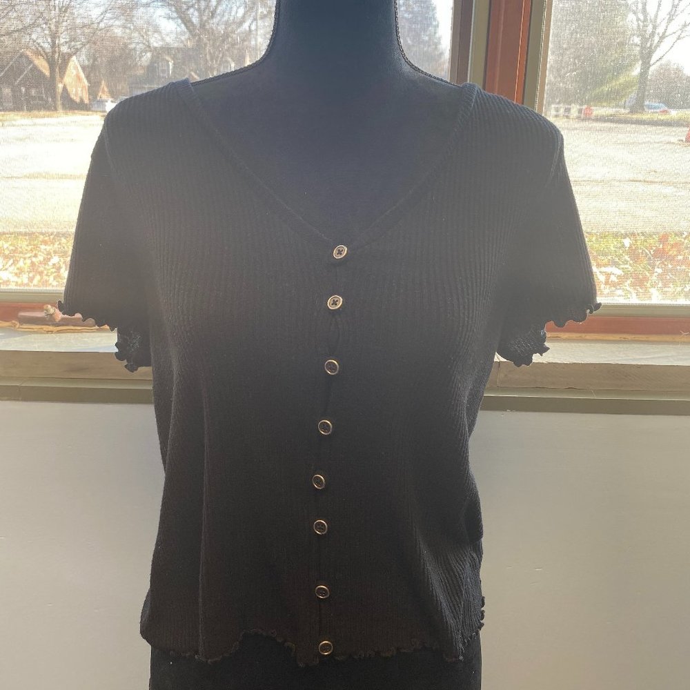 American Eagle Cropped Shirt